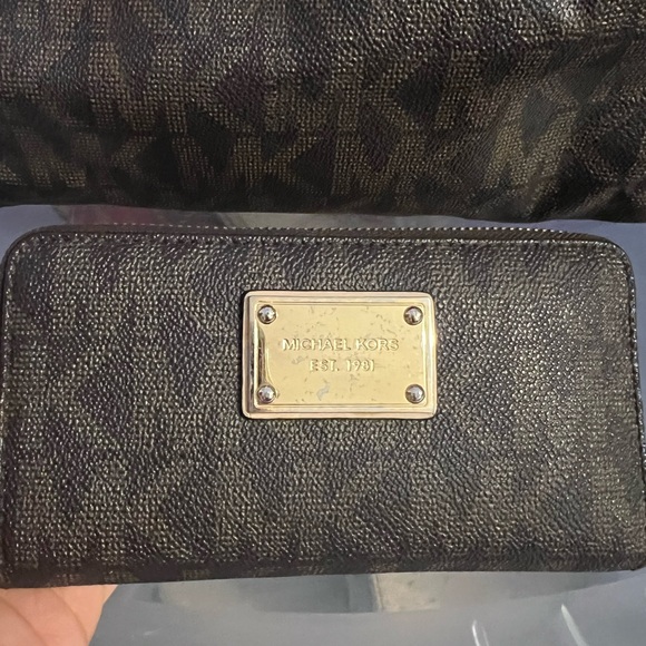 MK Speedy Leather Monogram Bag with Charm PLUS a matching leather wallet - Picture 3 of 13